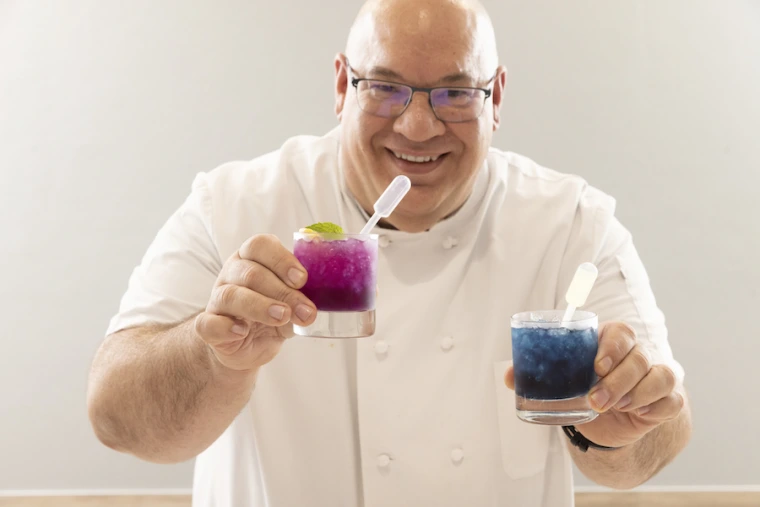 Chef Omo serving mocktails